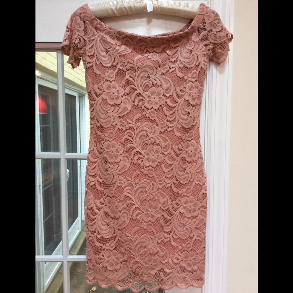 FOREVER 21 off shoulder lace dress sz S